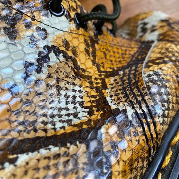 RARE Vintage Dr. Martens Snake Print Boots - Picture 8 of 13